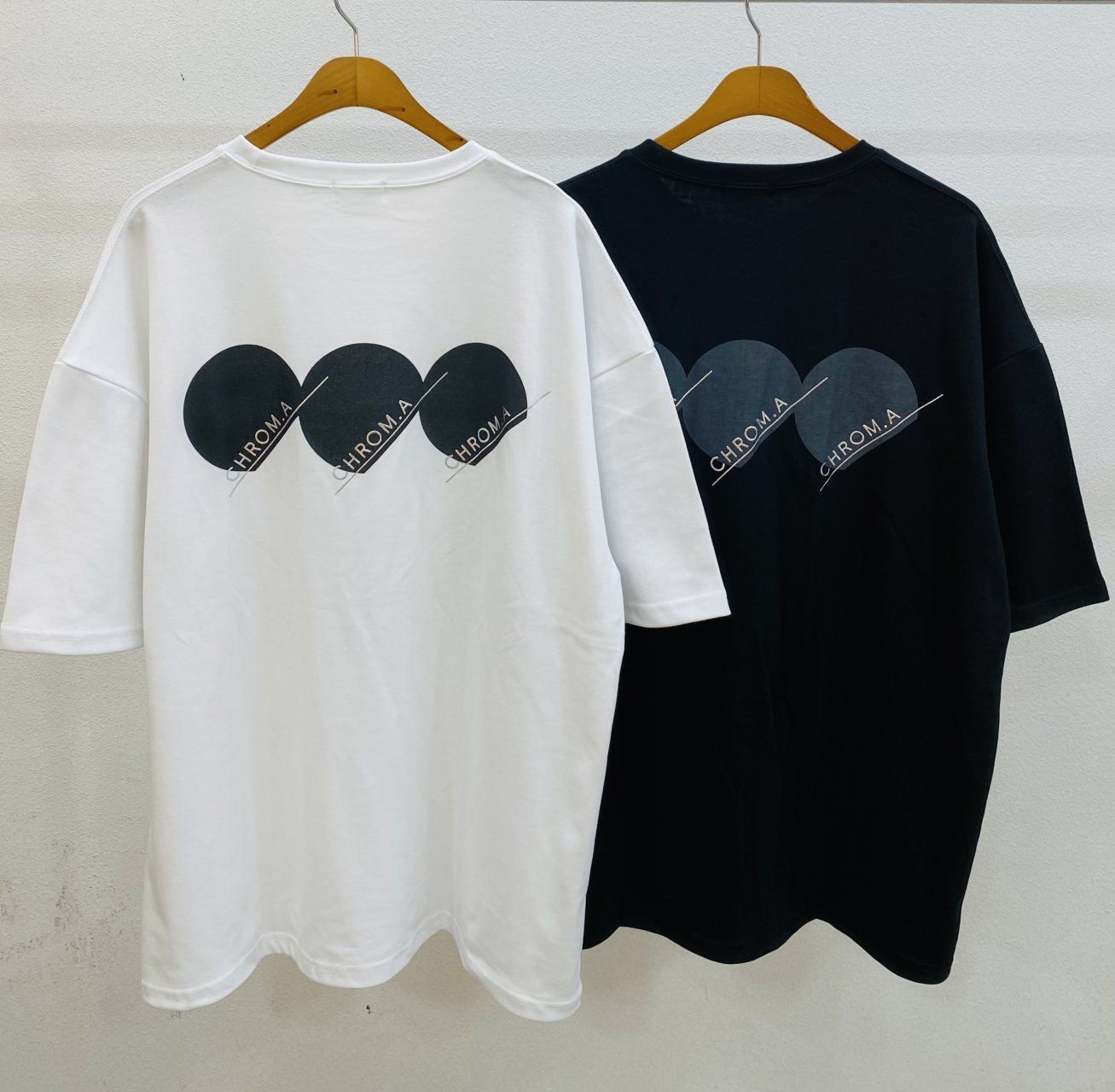 英文字圖案短袖Tee UNSTANDARD-153T