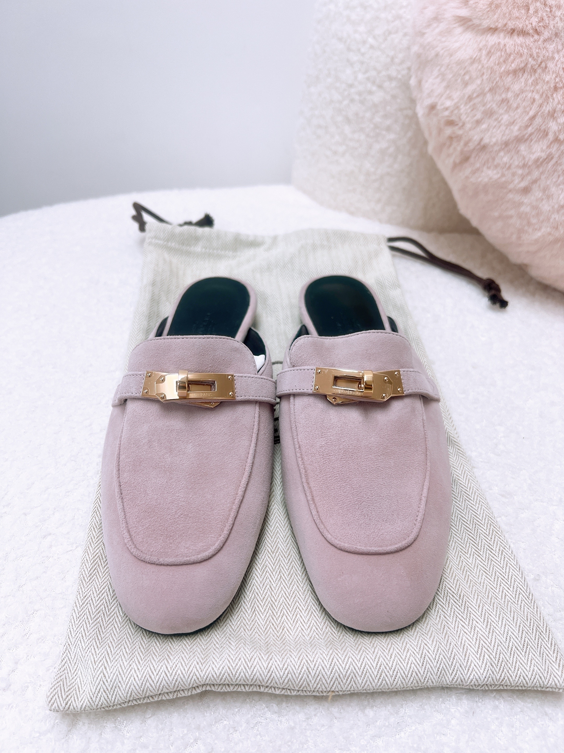 *Unused* (size 35.5) Hermes kelly oz mule pink suede