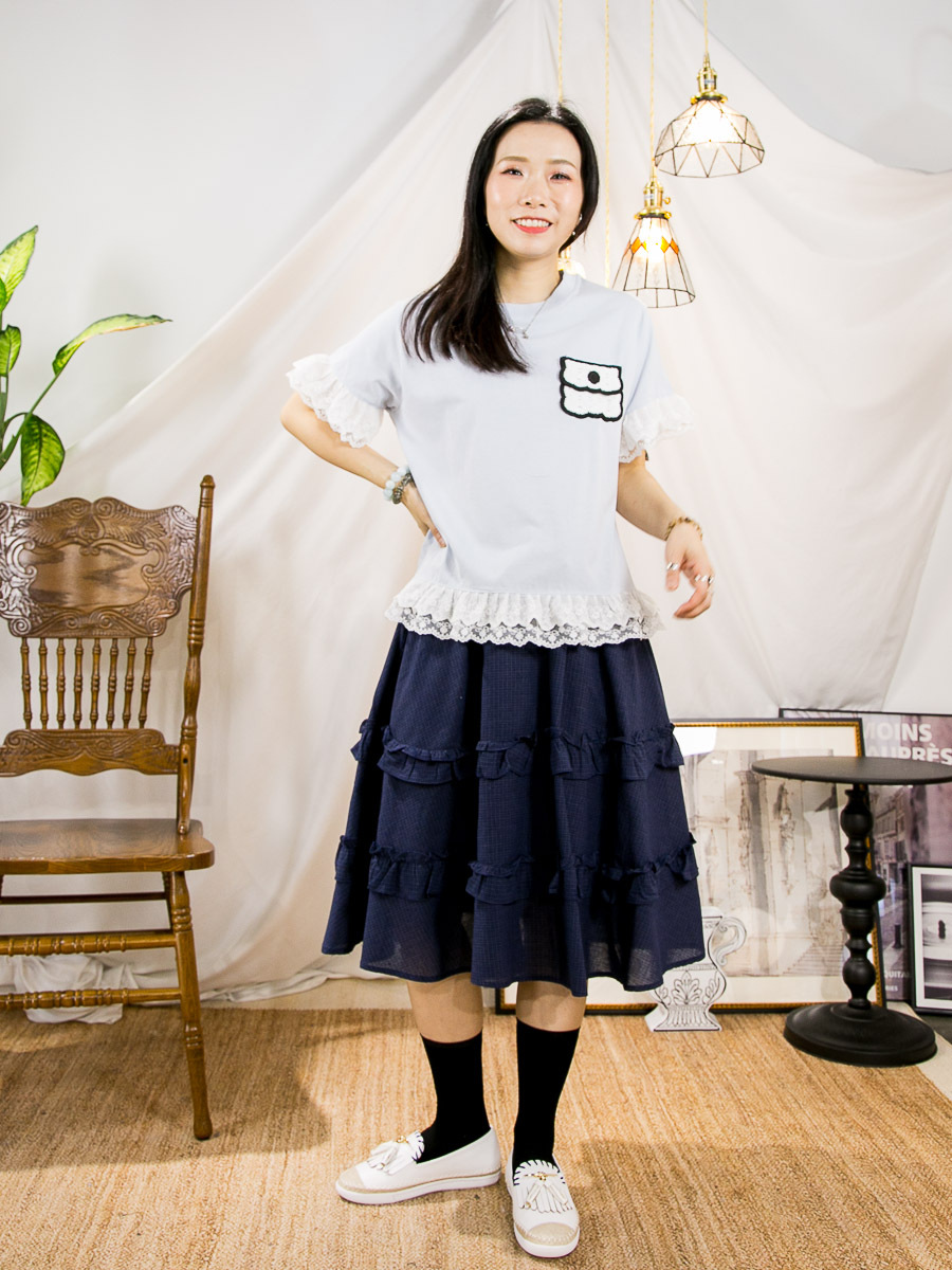 胸位 LACE袋仔．袖口 下擺LACE刺繡麻棉料．COTTON料TOP