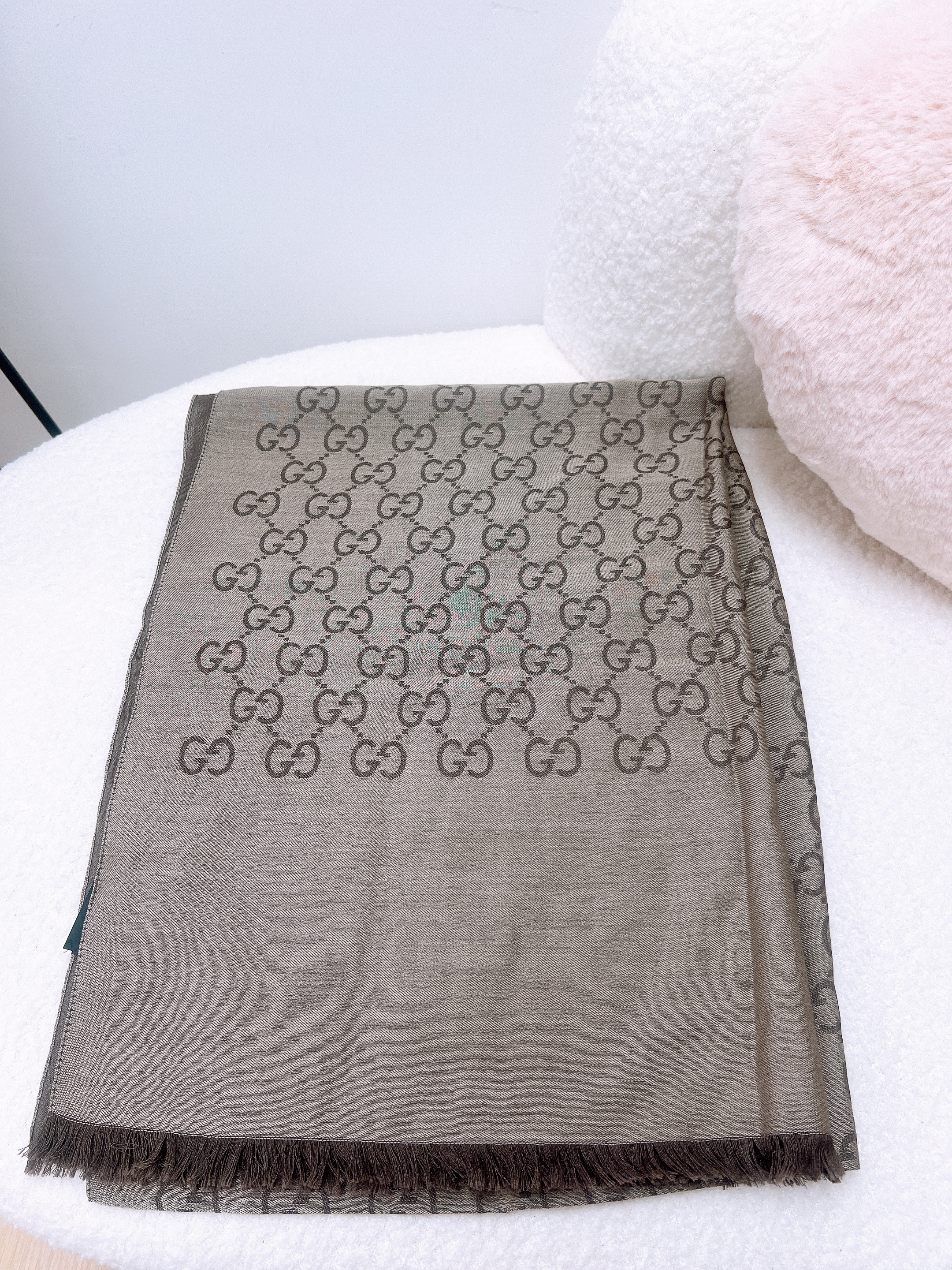 *Unused* Gucci scarf brown 200x70cm