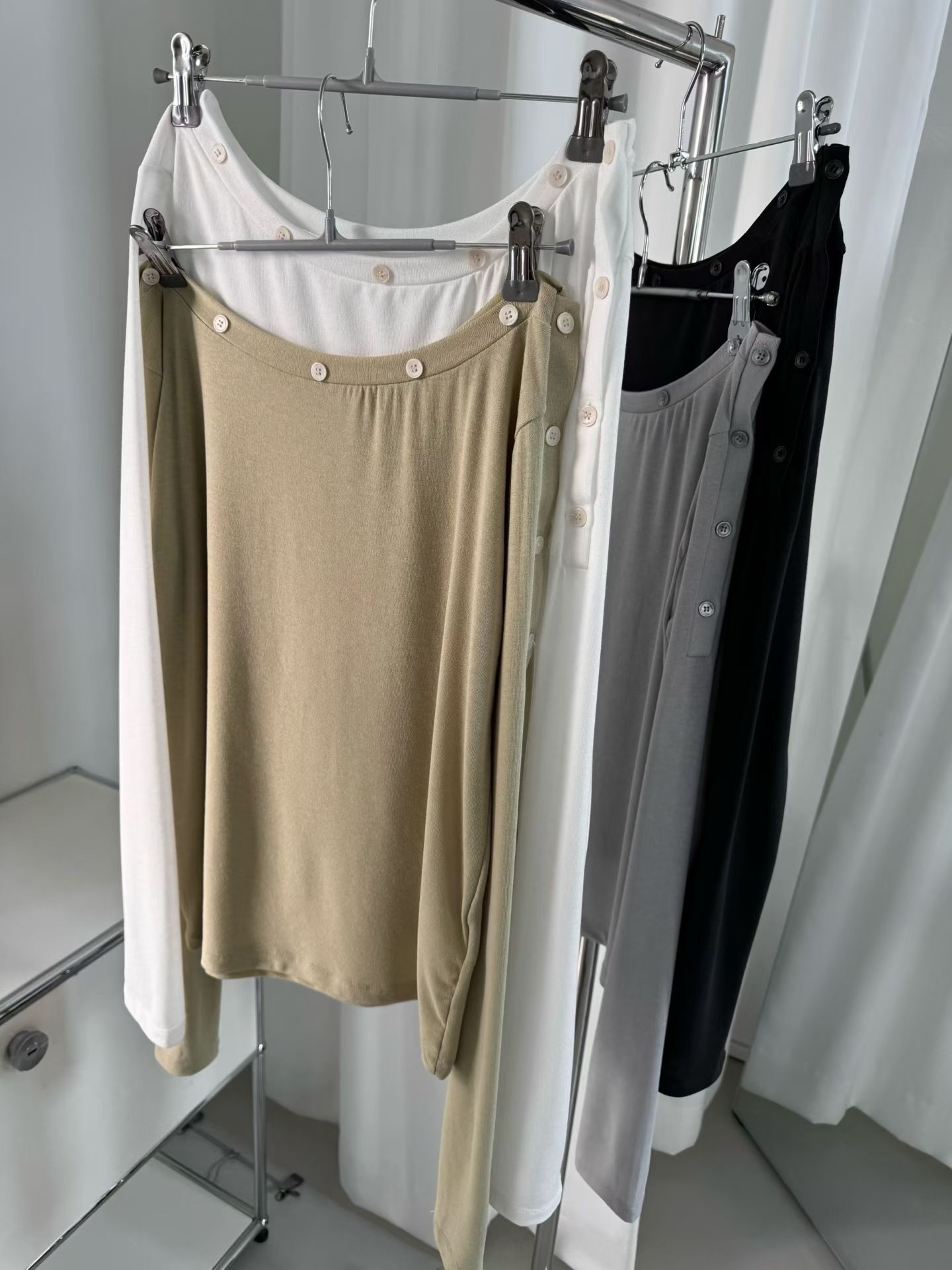 A08-斜領釦子上衣(4色)