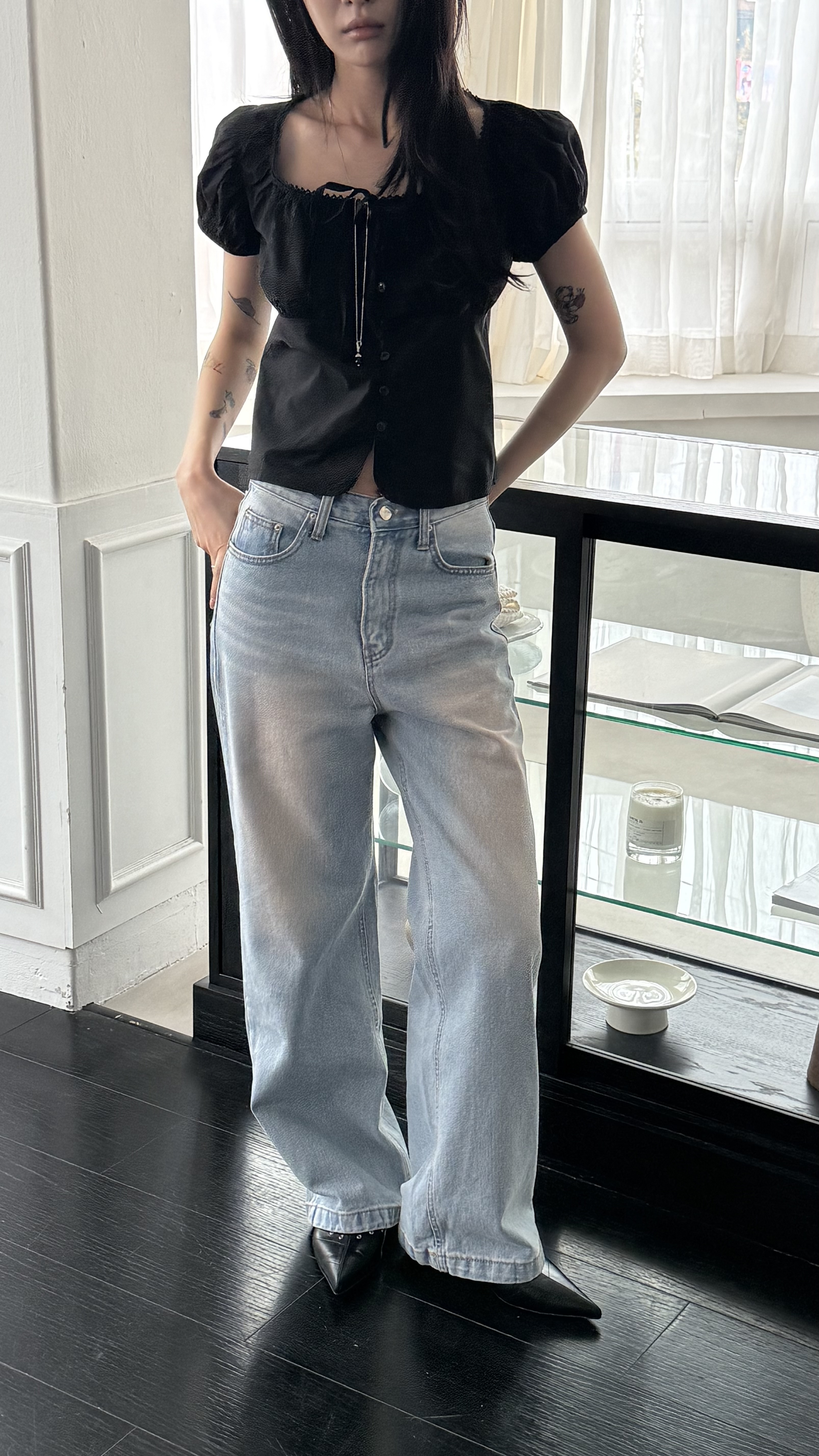 櫻花粉刷直筒牛仔褲