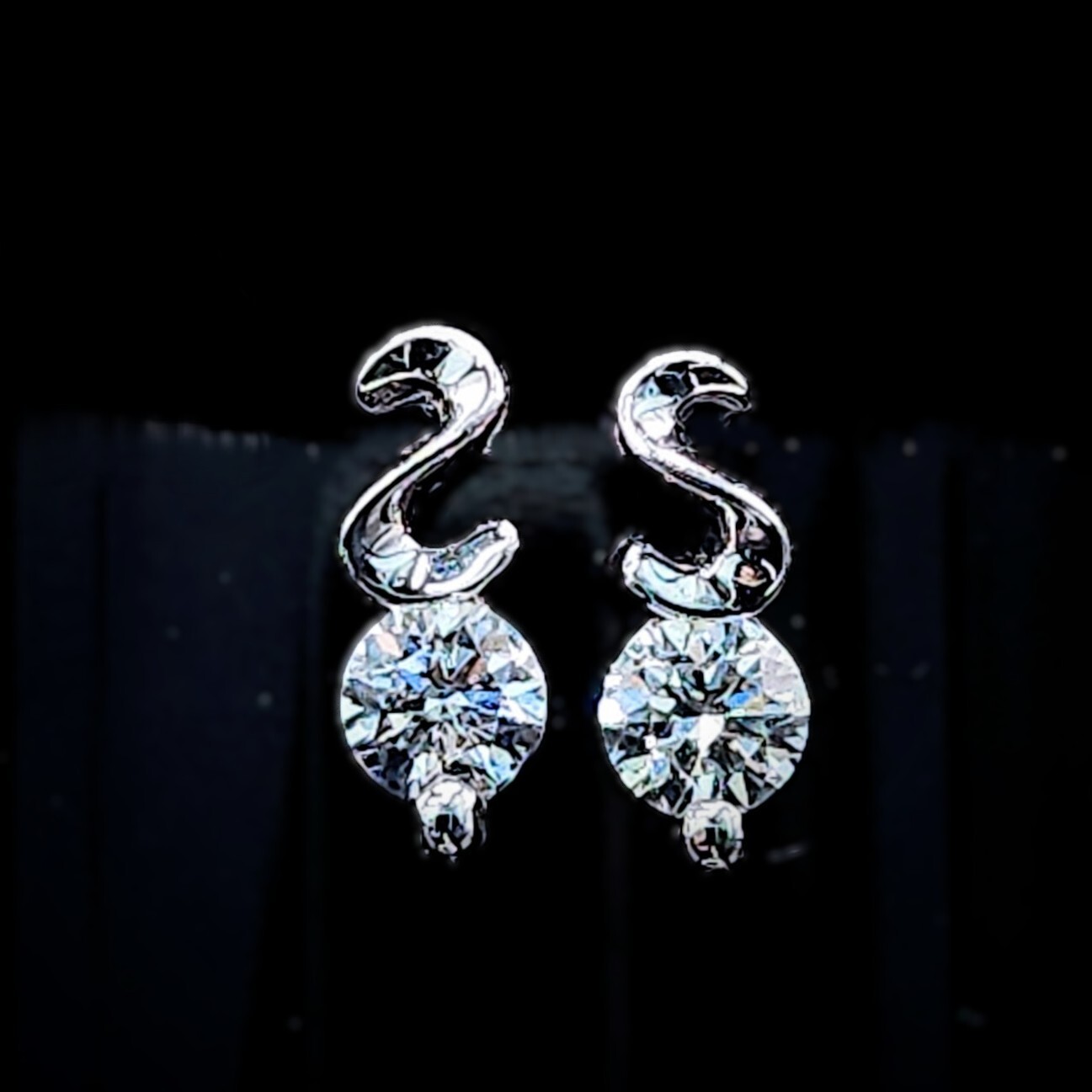 全新18K白金【主石30份鑽石】耳環