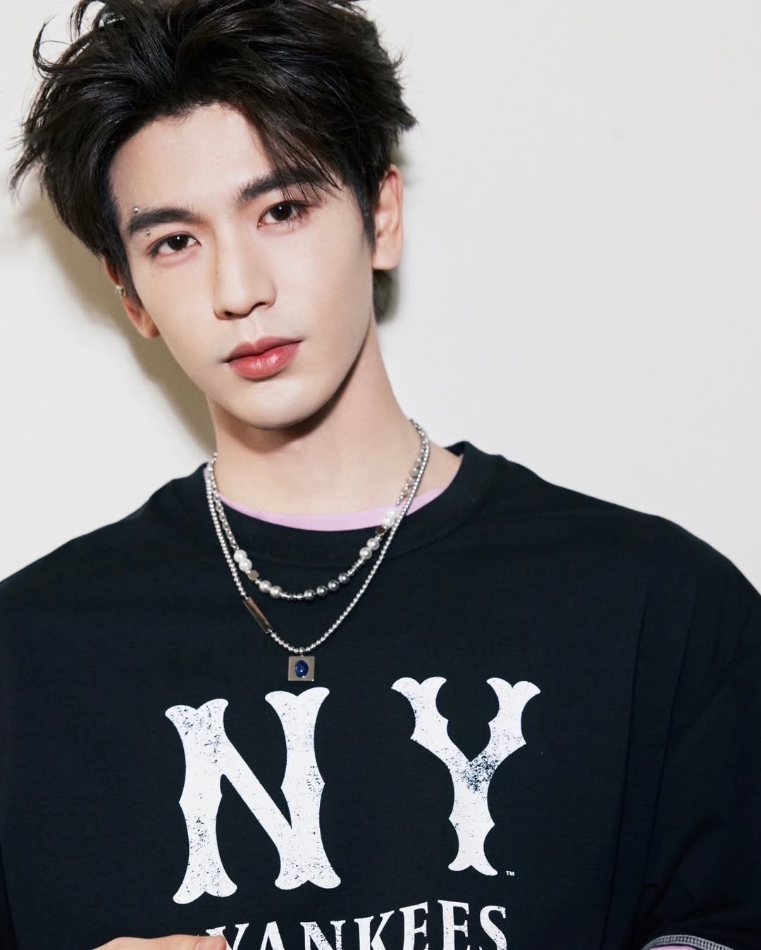 【Luxury】MLB 男女同款 張凌赫同款 短袖 T恤 紐約洋基隊 BASIC COOPERS LOGO MEGA OVER FIT T-SHRTS NEW YORK YANKEES