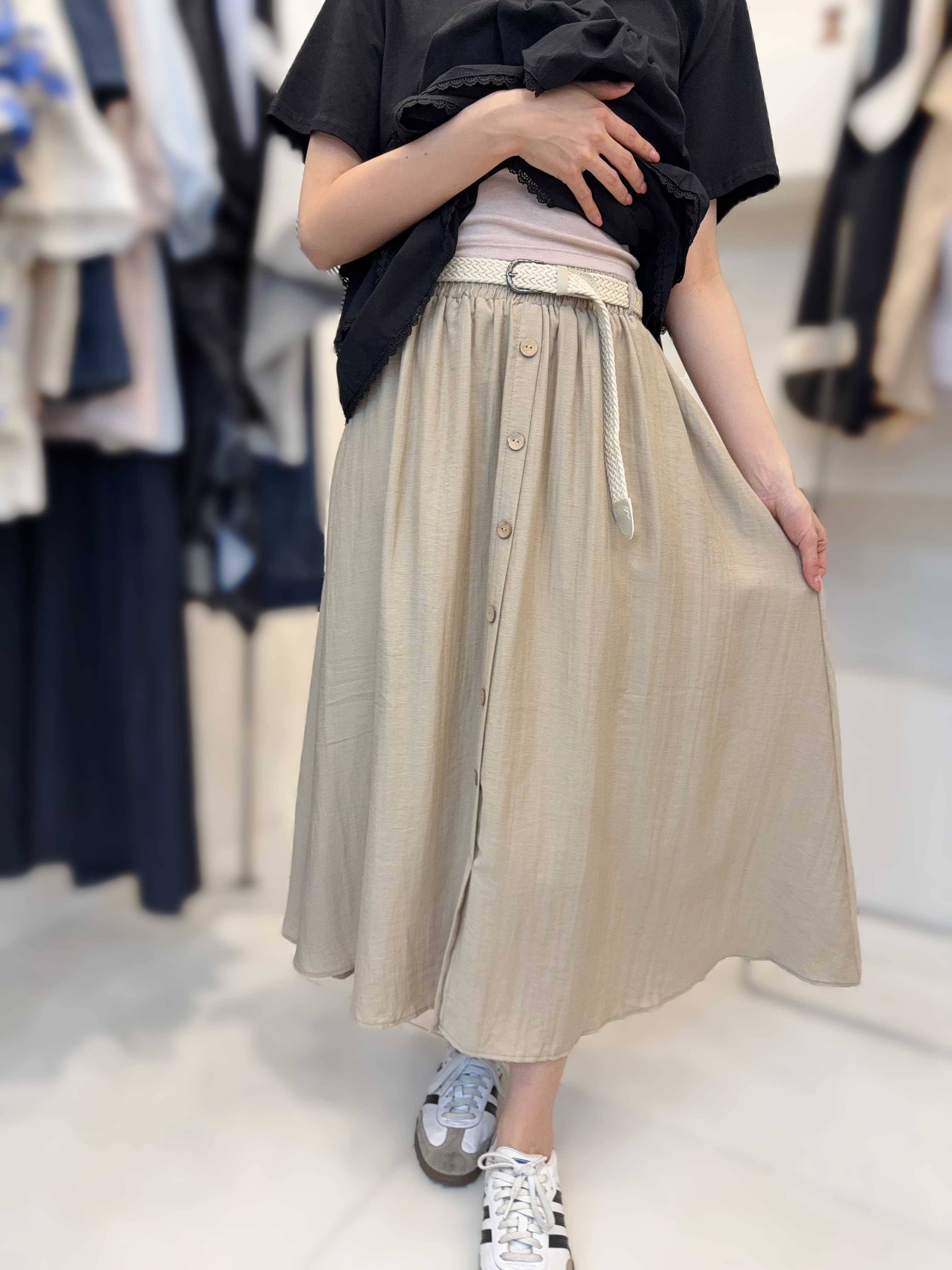 BM17   長裙 腰25-44 長32 $409 (一口價)