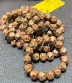 260409 - A48 15mm+八菱無相雷擊棗木雕刻手串