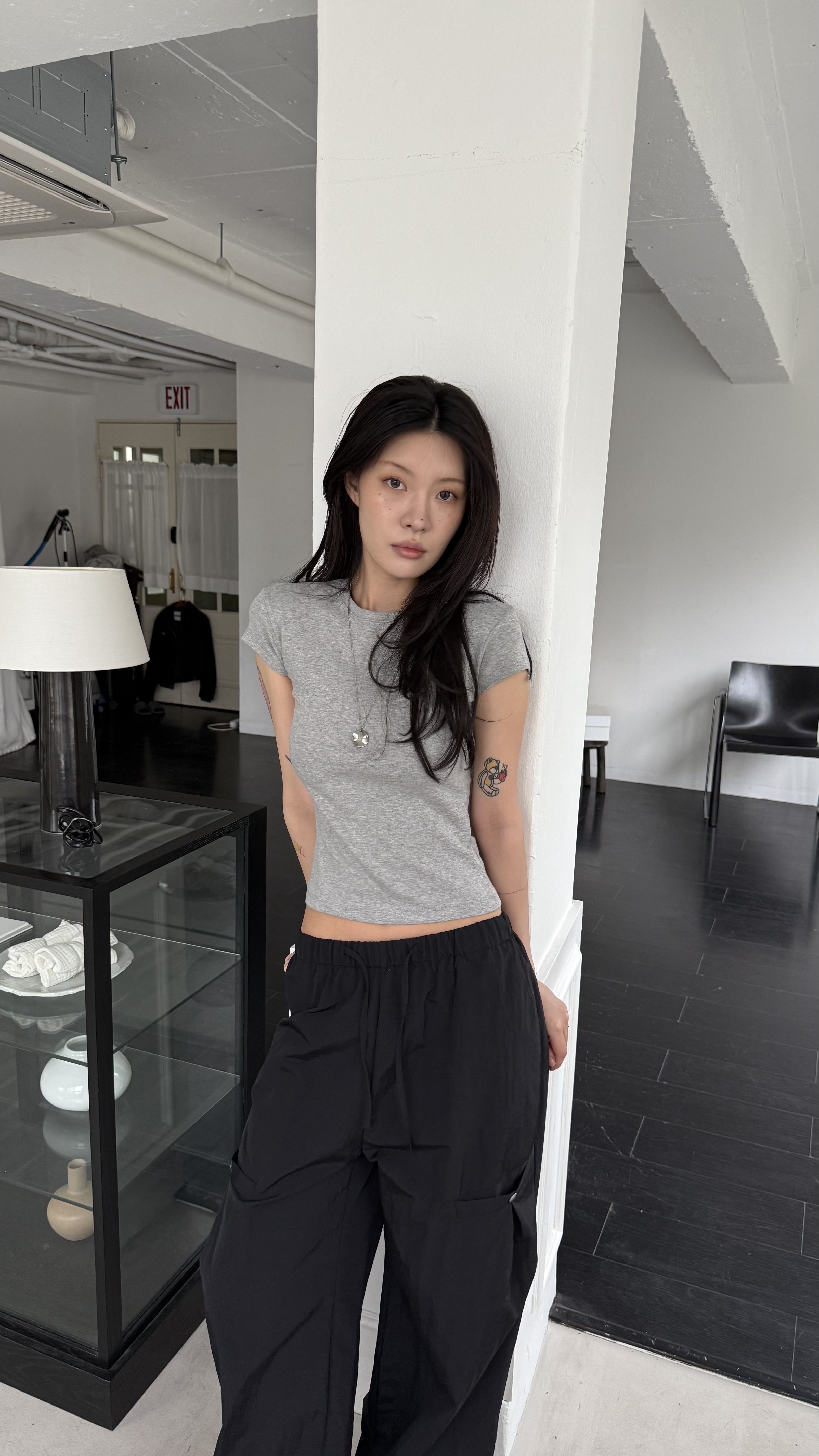 Lizzi舒服基本款棉質tee(4色)