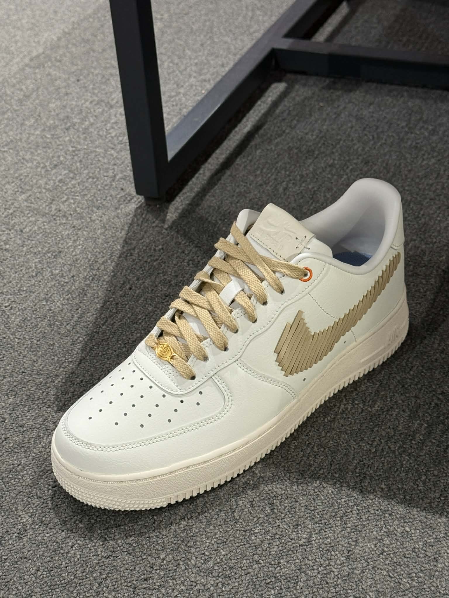 Nike Air FORCE 1 07 LV8 ESS+ 編織感 勾勾 剪紙立體 白奶油 奶油底 皮革 IR7011-121