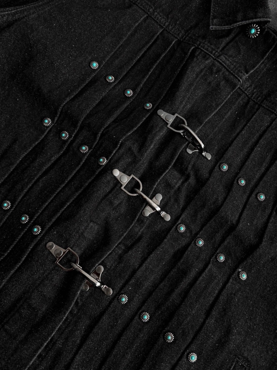 鉚釘扣環牛仔夾克