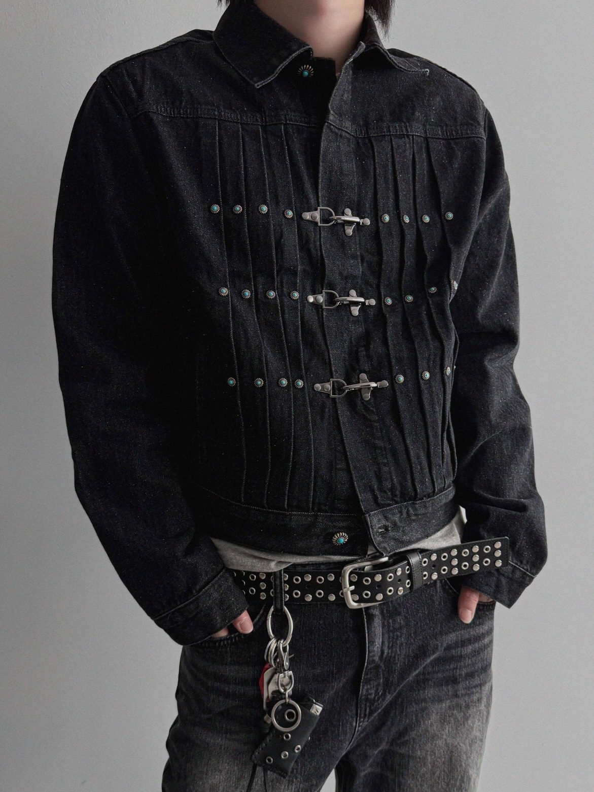 鉚釘扣環牛仔夾克