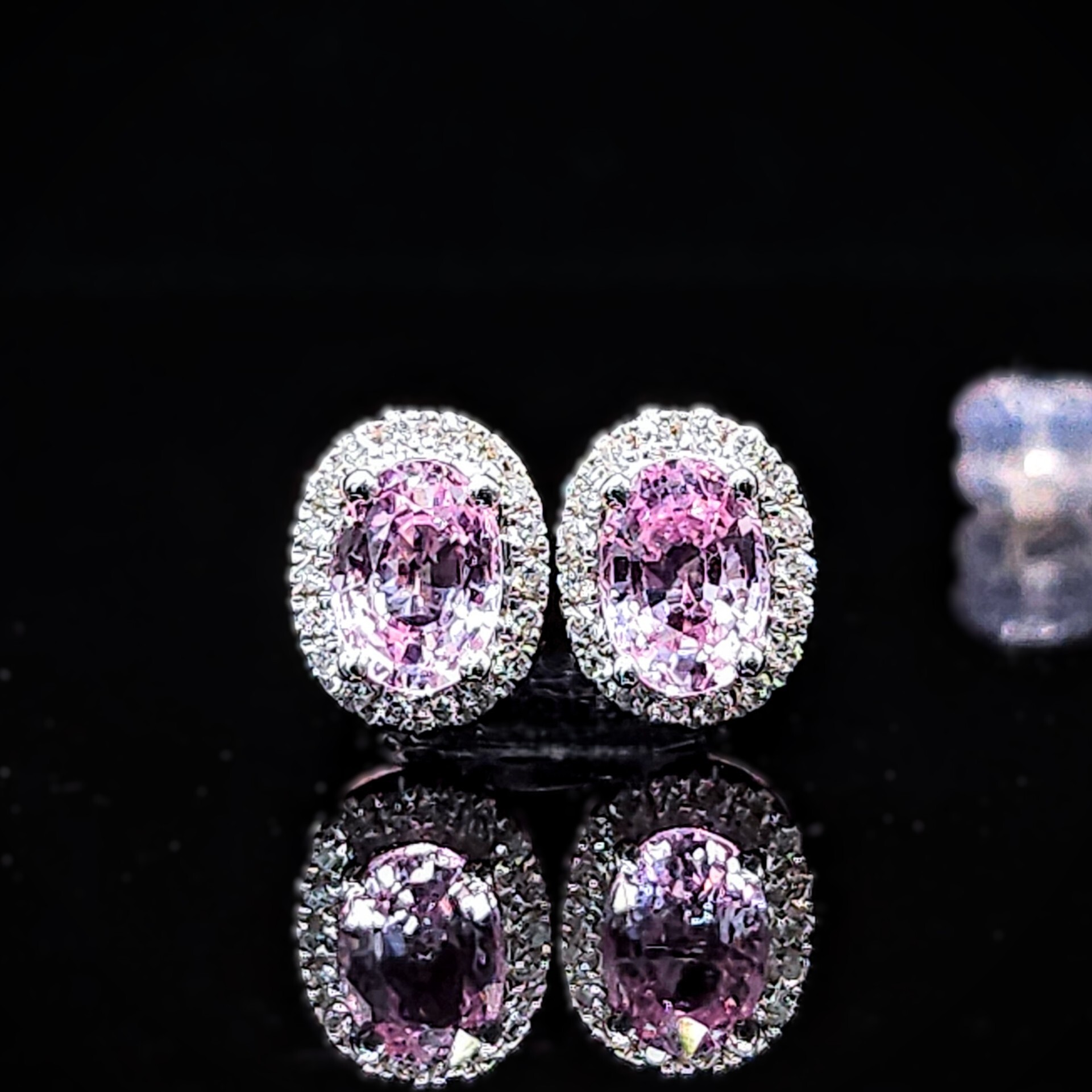 全新18K白金【主石1卡39份粉紅藍寶】配14份鑽石耳環