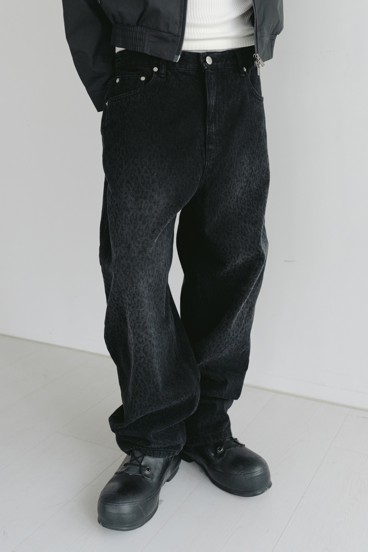 leopard curved denim pants #牛仔褲