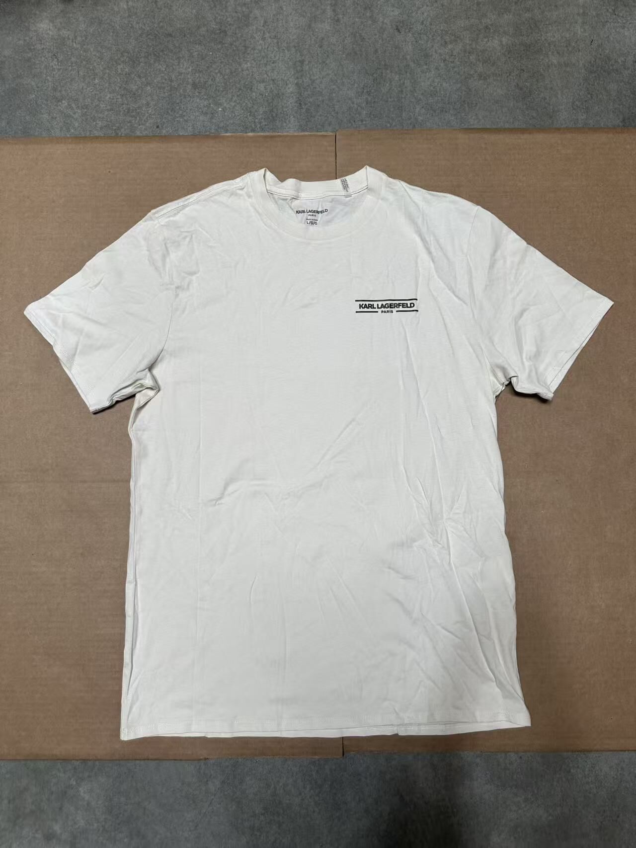 【現貨】Karl Lagerfeld H040942 男裝短袖上衣（米色）