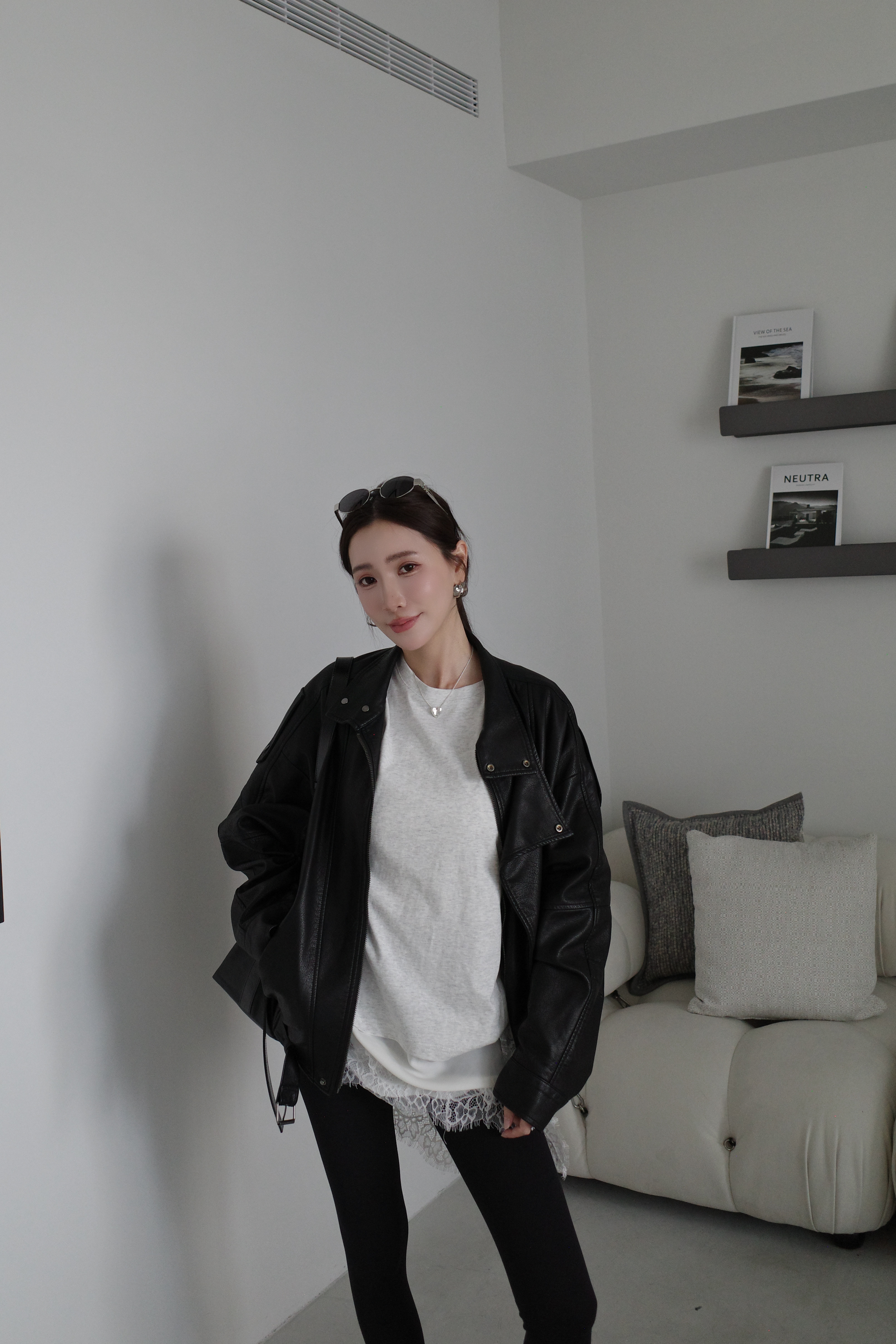 (預購)#AN77 時髦立領皮外套(黑/淺杏)