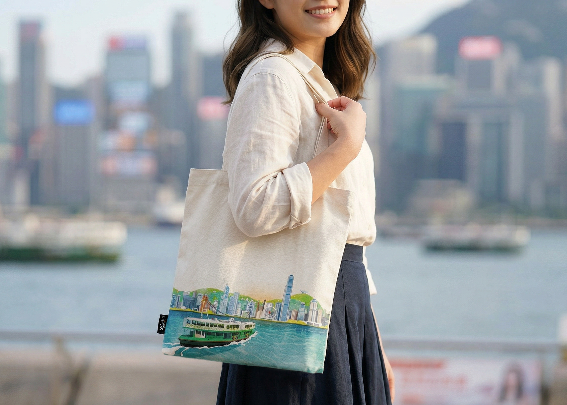 【維多利亞港】 側背帆布袋丨Amazing Studio