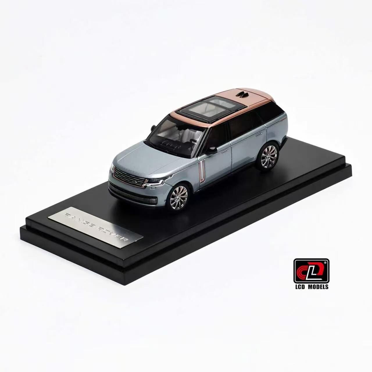 PO-$140 * LCD * 1:64 LAND ROVER RANGE ROVER AUTOBOIGRAPHY SV P530 V8 4.4 LONIAN SILVER