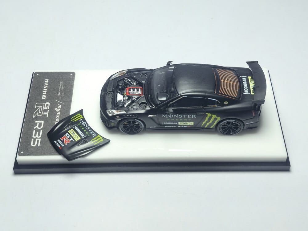 PO-$180 * MODEL COLLECT * 1:64 NISSAN GT-R R35 MONSTER