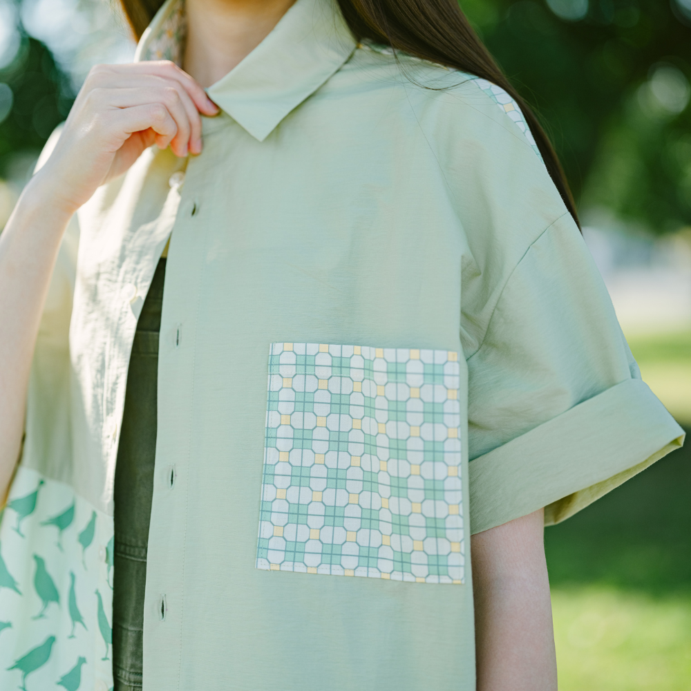 印花樂短袖拼接襯衫/台灣八哥/清爽綠