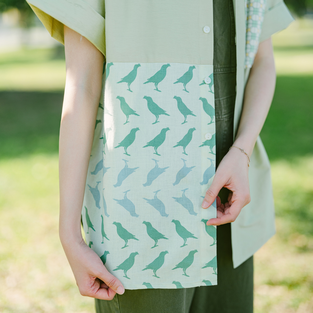 印花樂短袖拼接襯衫/台灣八哥/清爽綠