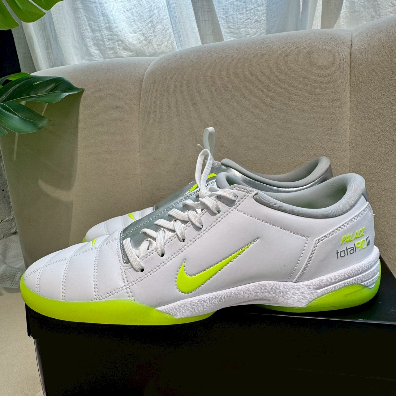 現貨在店【二手商品 US11/29CM 】PALACE NIKE TOTAL 90 III VOLT 聯名款 白銀 白綠 休閒鞋【IM1381-100】MIKE