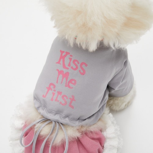 Louisdog Kiss Me String TEE