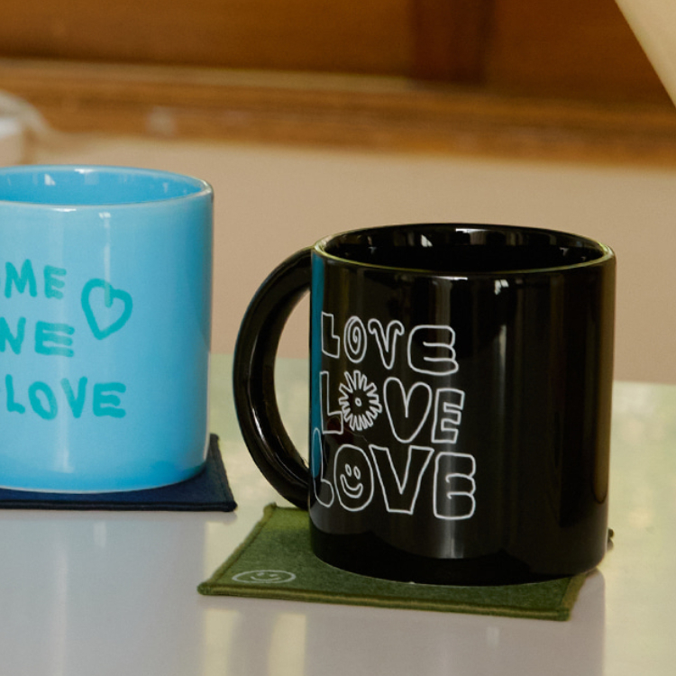 韓國 ooowl 日常塗鴉馬克杯 LOVE LOVE LOVE 黑色