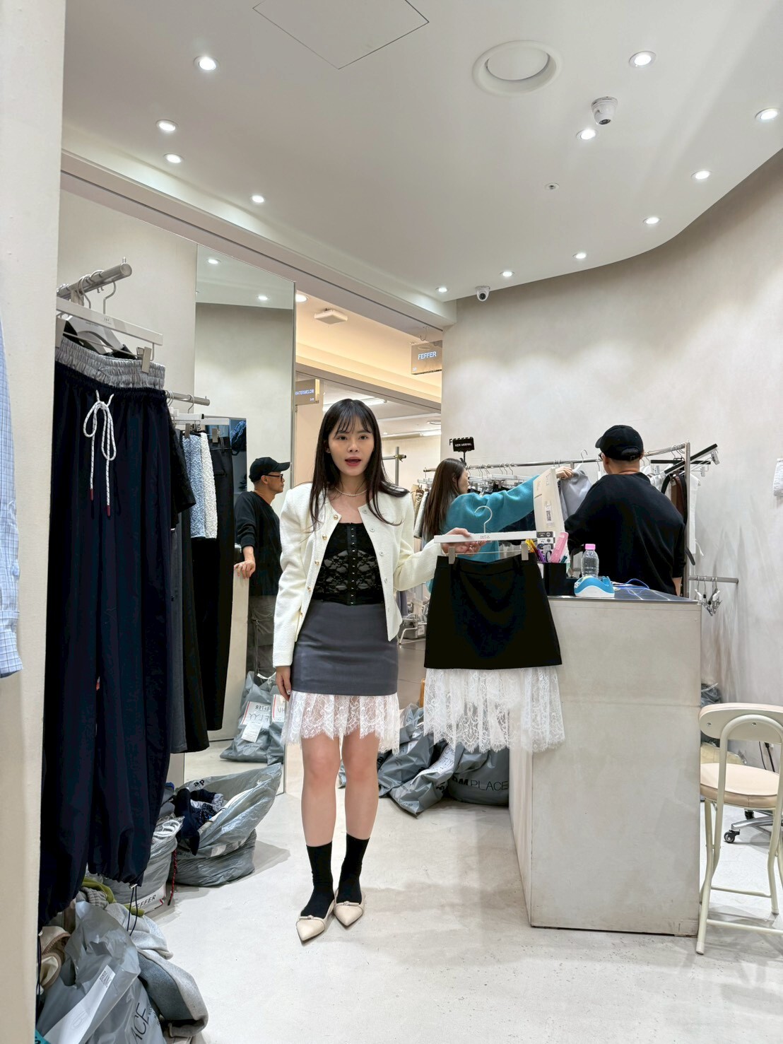 FF6009 拼蕾絲短西裙