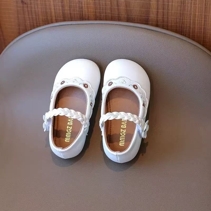 甜美刺繡花娃娃鞋