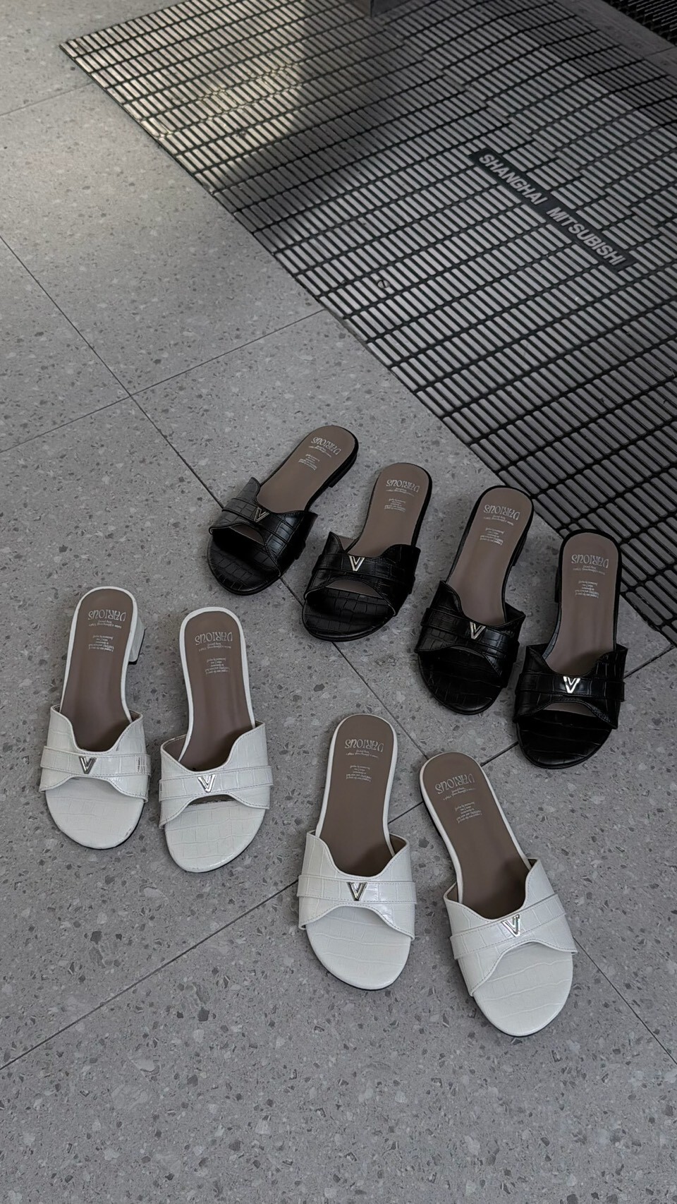 靜奢石紋 • Quiet Stone Luxe｜鱷紋拖鞋