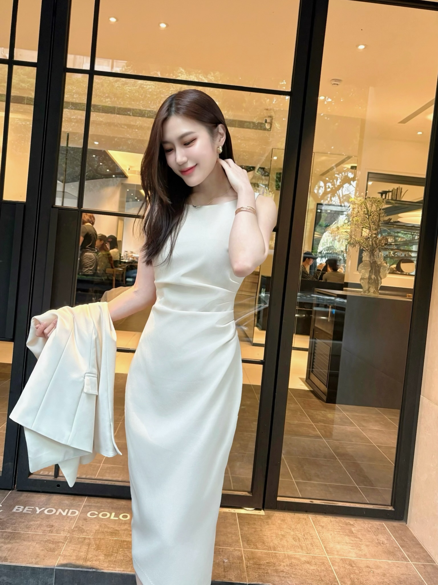 簡約顯腰身抓皺背心洋