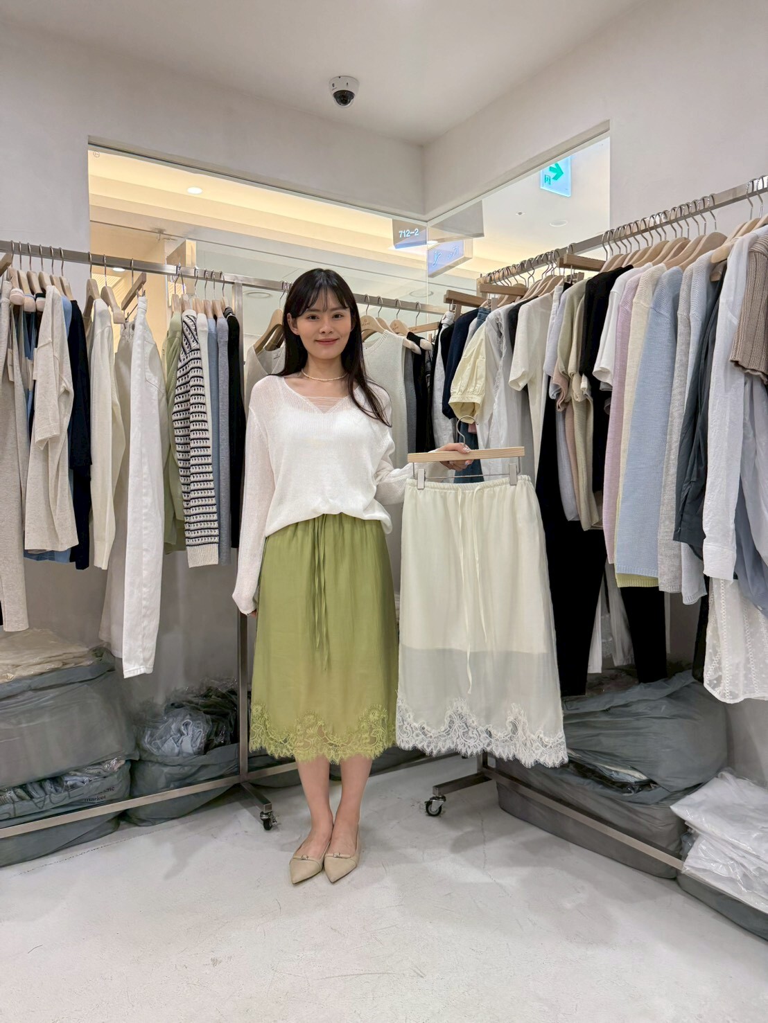 MB6015 拼蕾絲裙邊中長裙