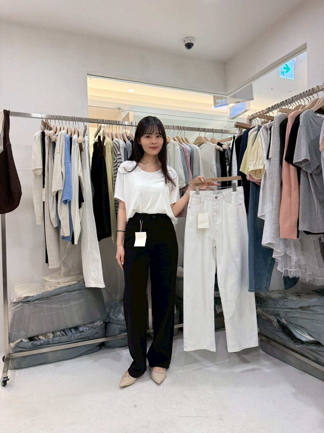 MB5505 牛仔直筒褲 *特價* (優惠碼同充值購物金不適用)