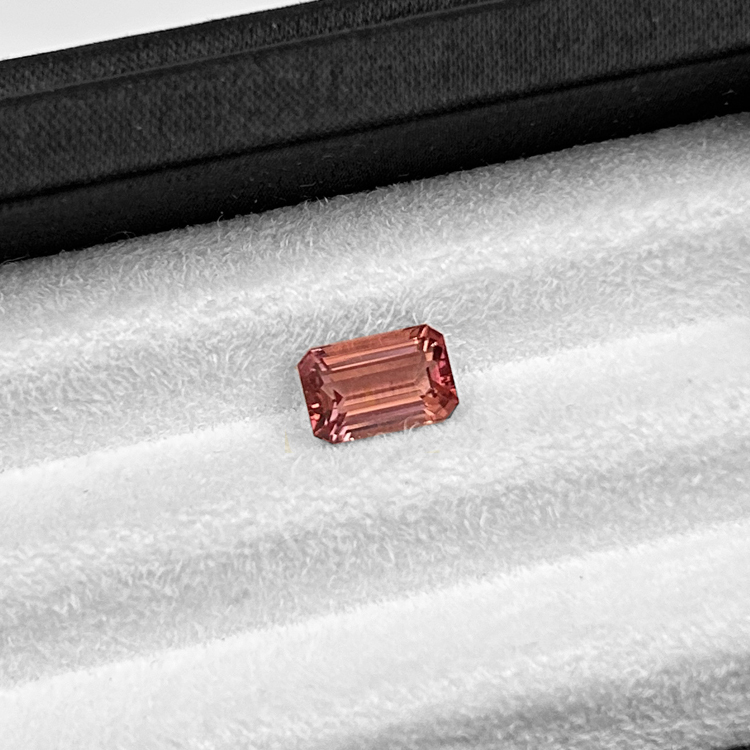 碧璽 Tourmaline/1.99克拉（附證書）