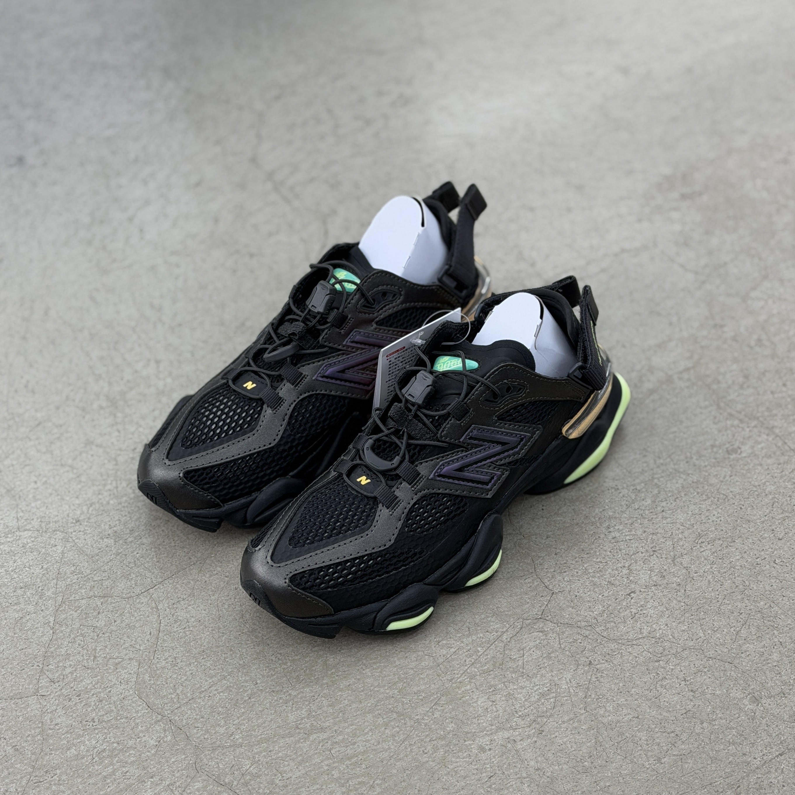 New Balance U9060915