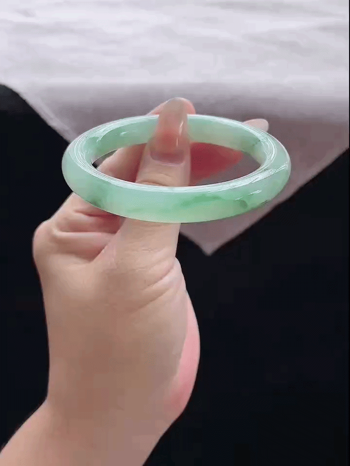 326433 54.2mm冰糯飄花翡翠圓條手鐲 (54-56)