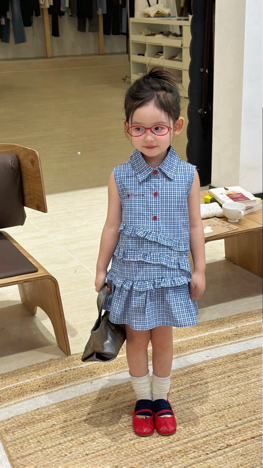 藍色格子裙