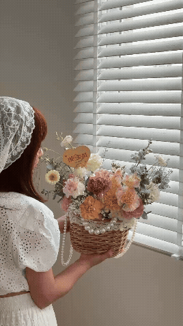 ℬ𝓁𝑜𝑜𝓂 𝒾𝓃 ℳ𝓎 ℬ𝒶𝑔！時尚手提花 母親節鮮花禮