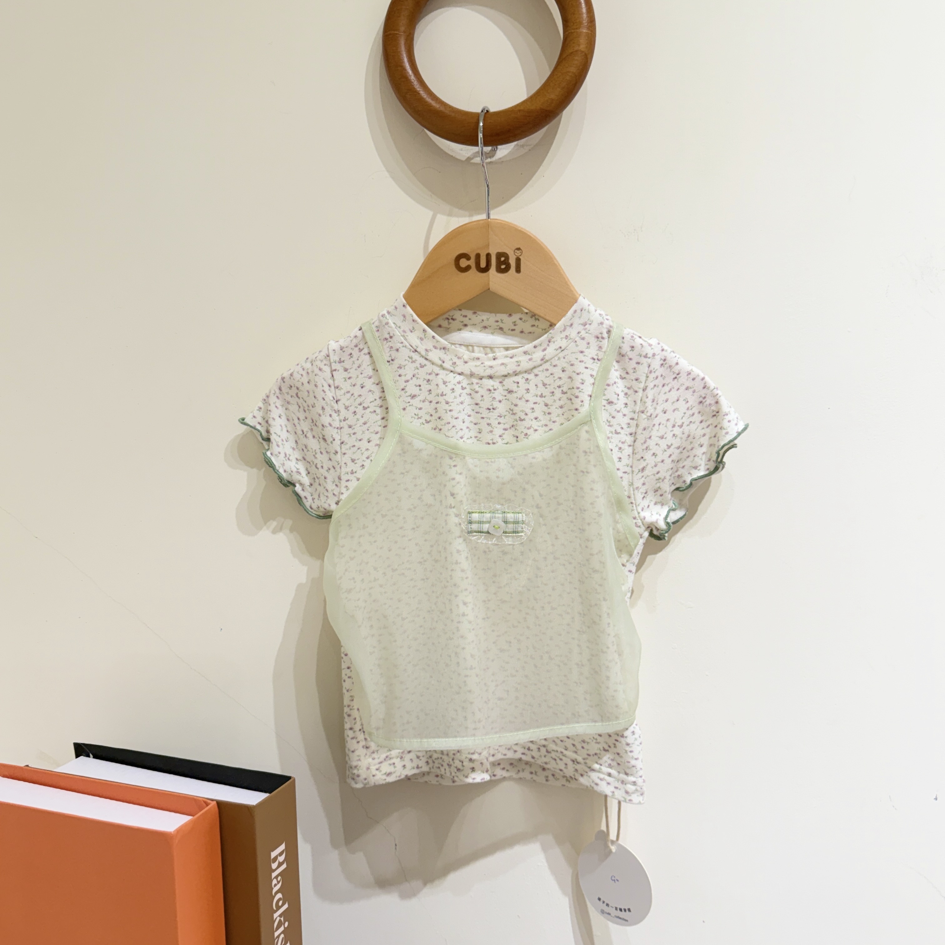 26夏 薄霧綠碎花假兩件上衣