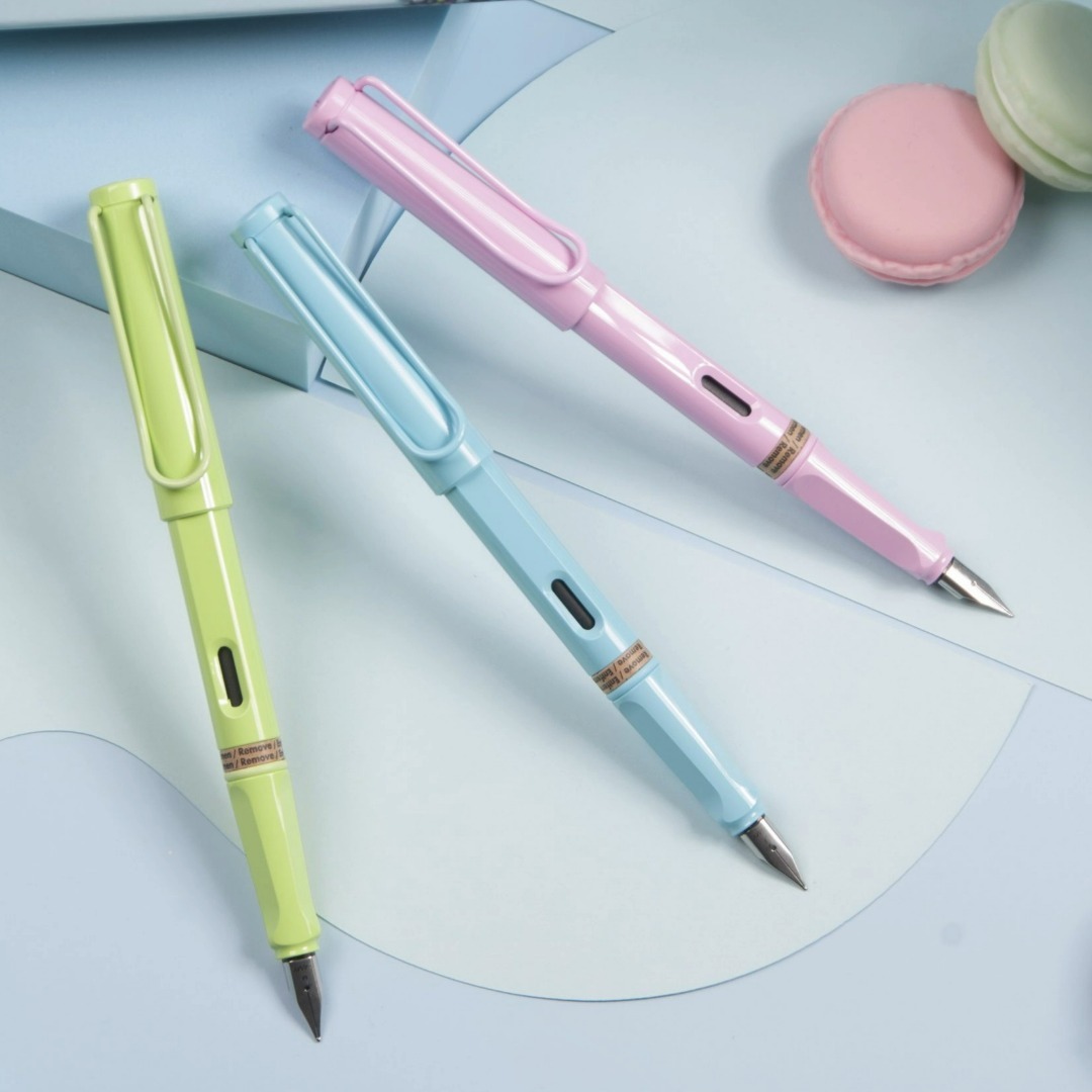 LAMY Safari fountain pen 2023 limited