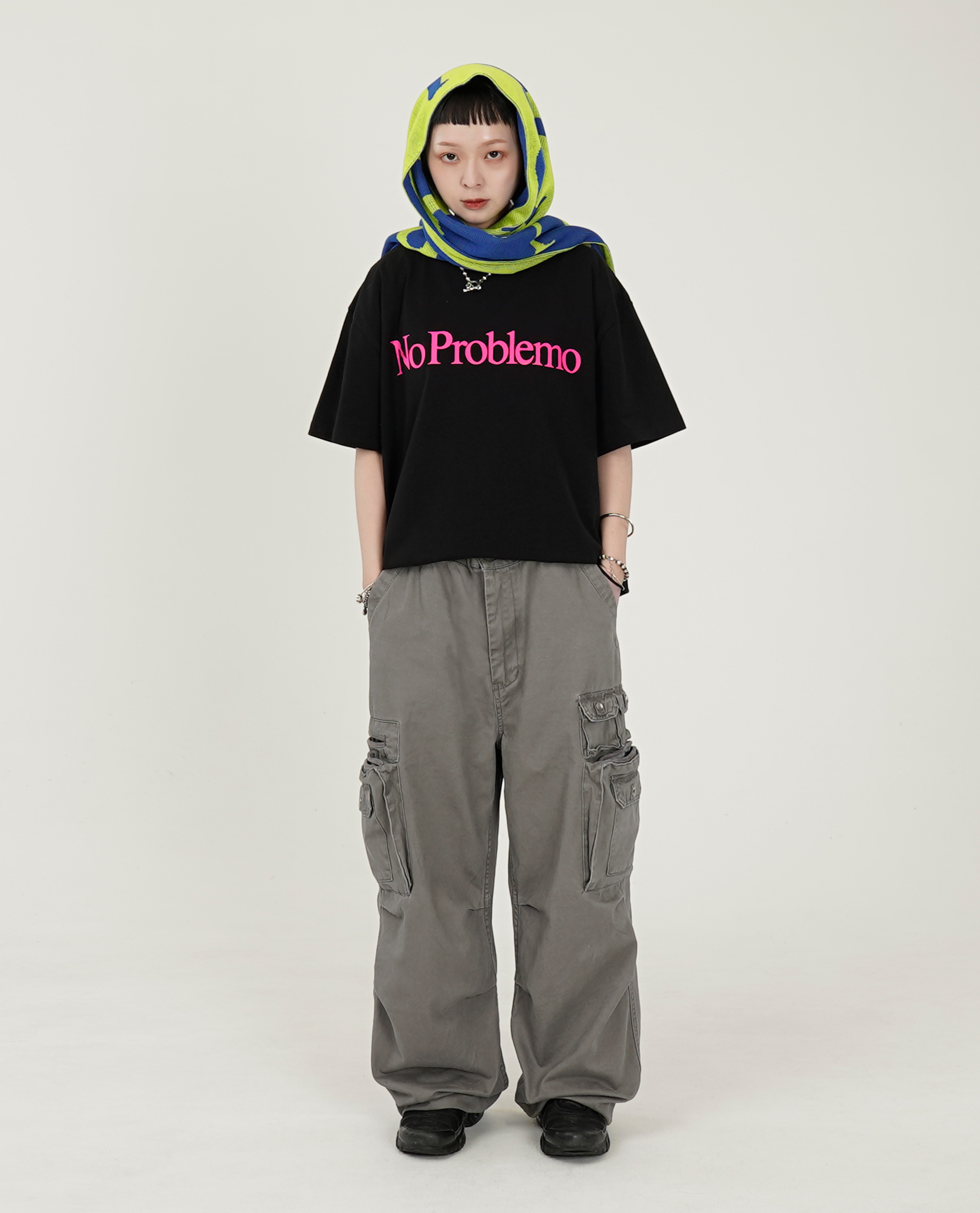 水洗膝抓皺多口袋直筒褲