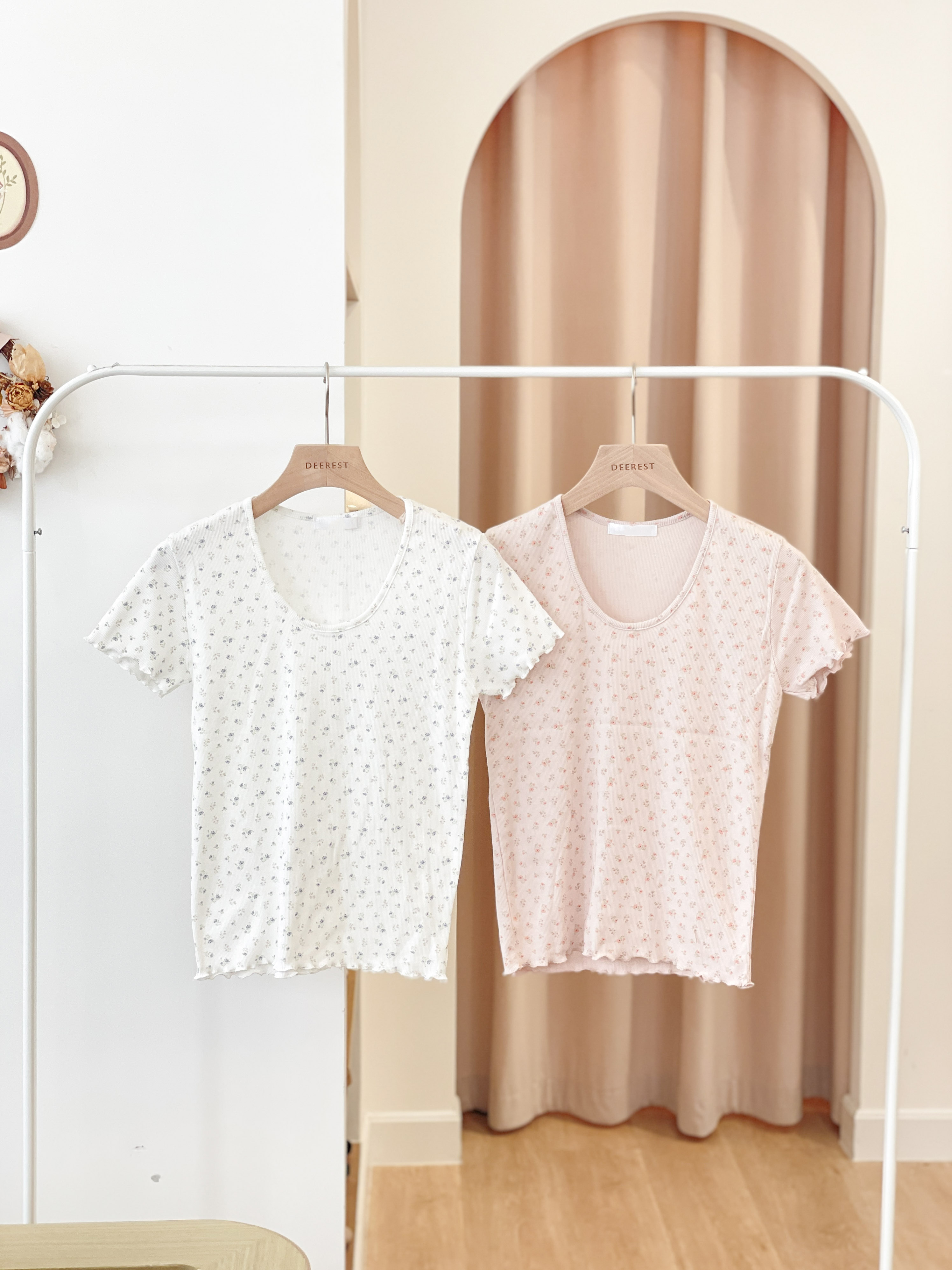 T1512 Botanical Ruffles Rib Top