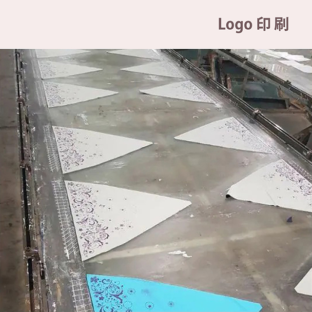 Logo印刷-進行網版或熱轉印處理