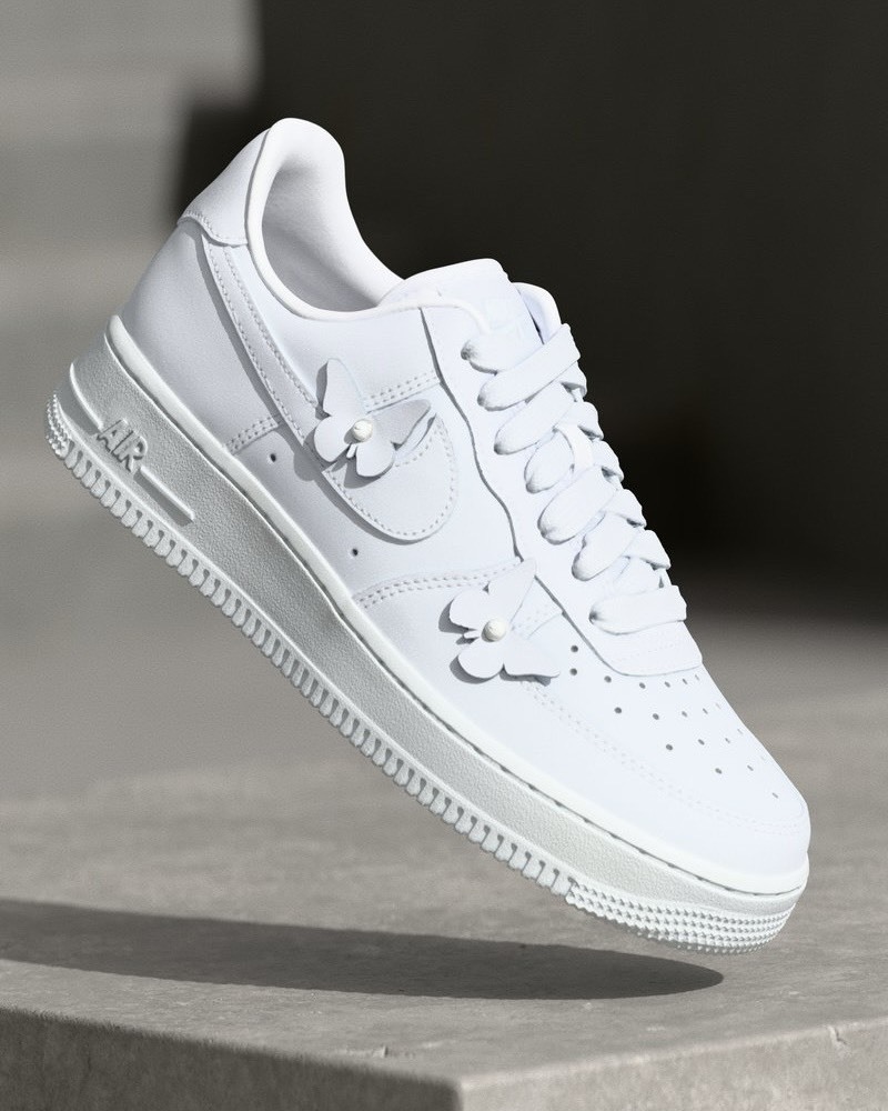【預購】NIKE W AIR FORCE 1 LOW 翩翩飛舞 IH4480100