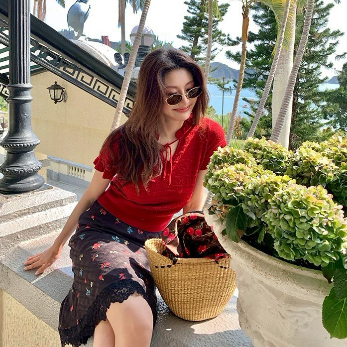 荷葉滾邊綁帶蝴蝶結造型針織上衣-S-XL / 2色 (Elegant & Love)