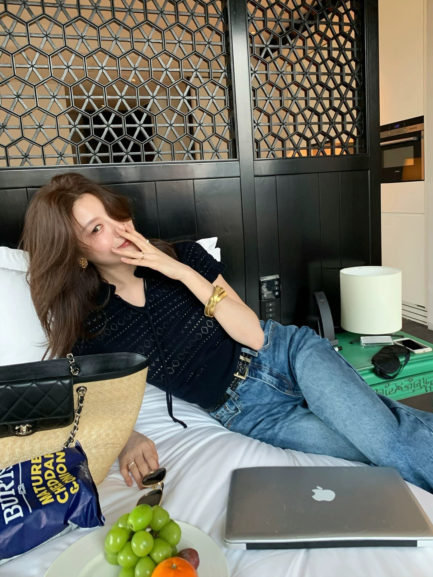 荷葉滾邊綁帶蝴蝶結造型針織上衣-S-XL / 2色 (Elegant & Love)