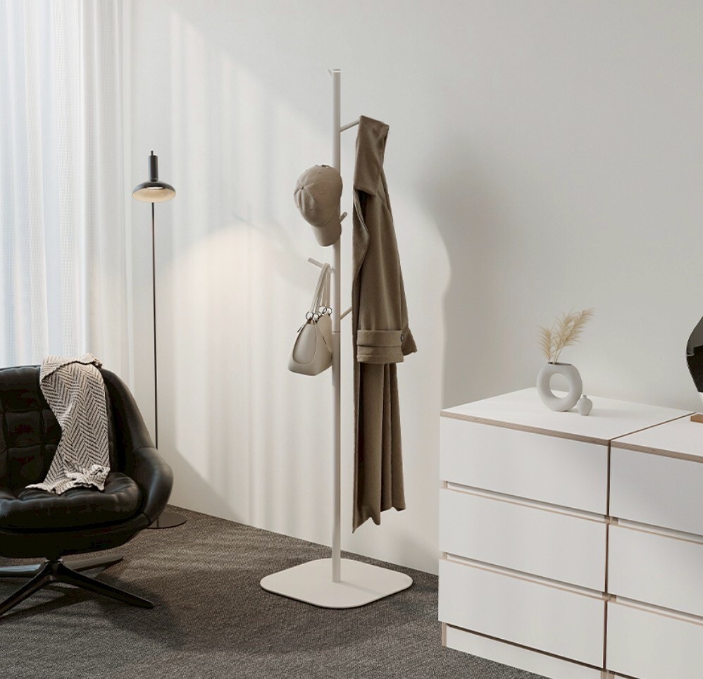 奶油白木質金屬支架衣帽架