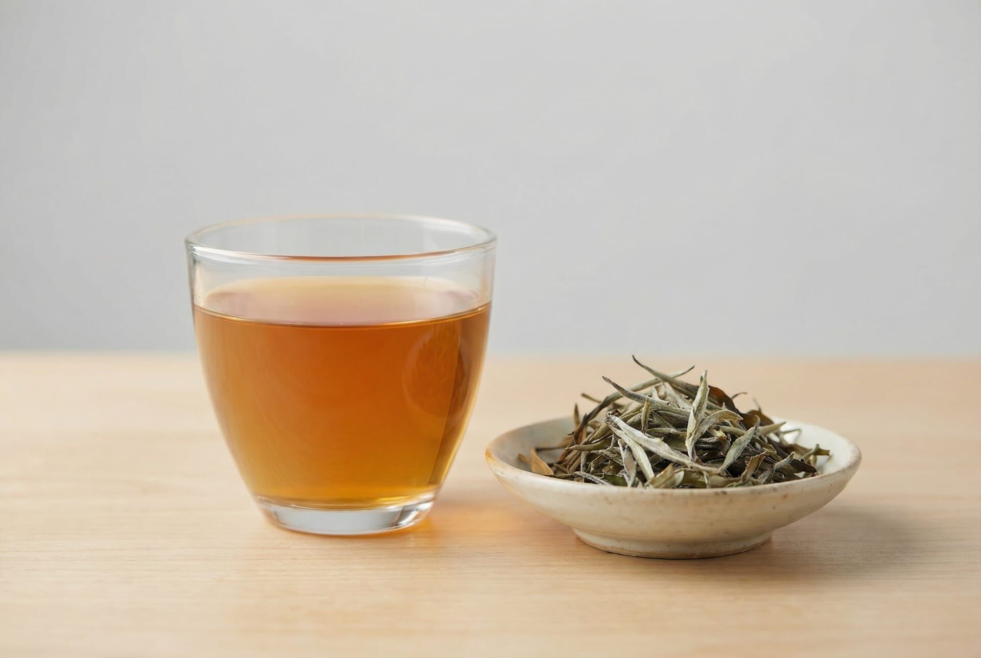 跟中國白茶不一樣，喝起來更驚艷