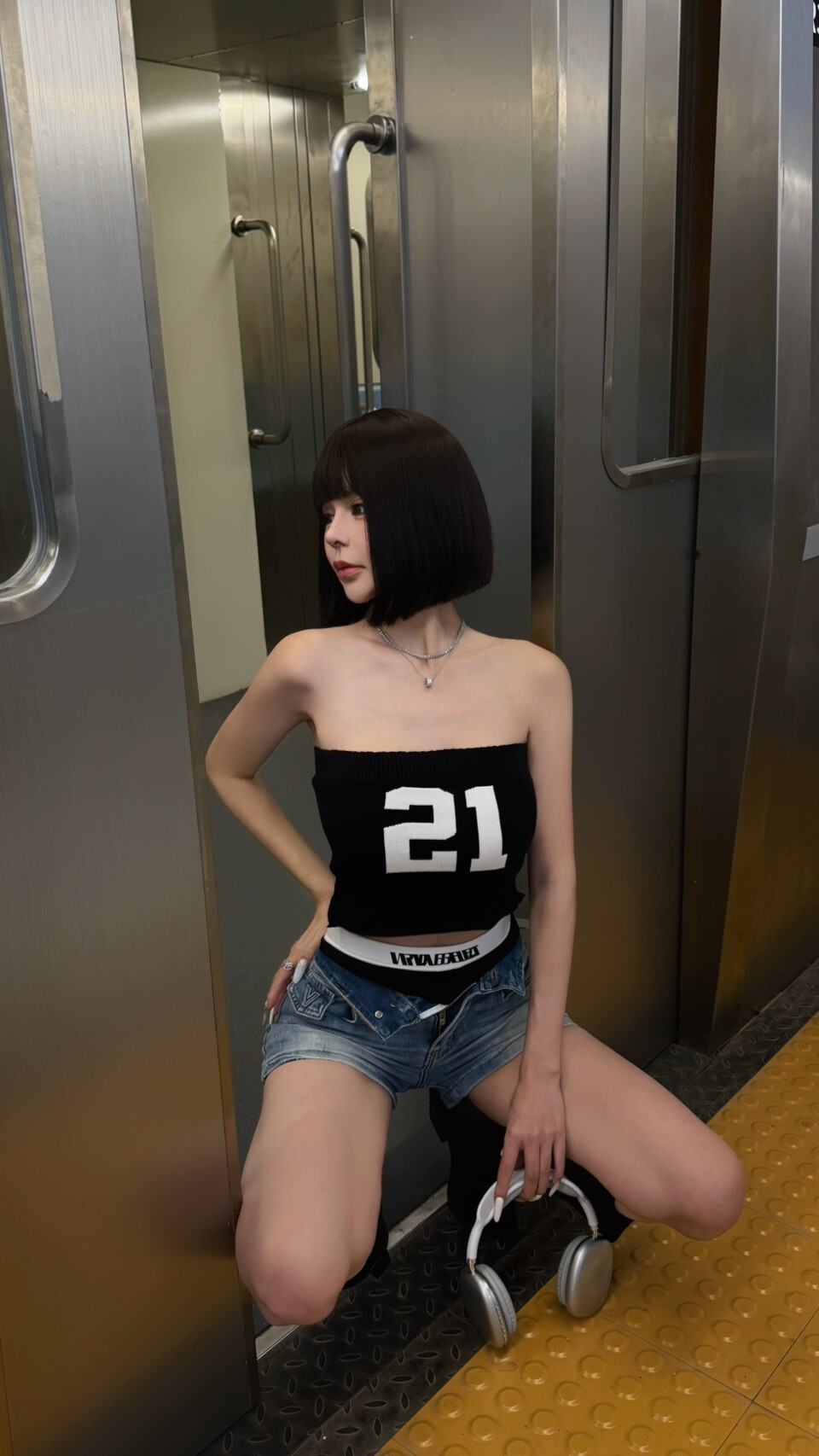 21號 • Twenty-One｜平口針織背心