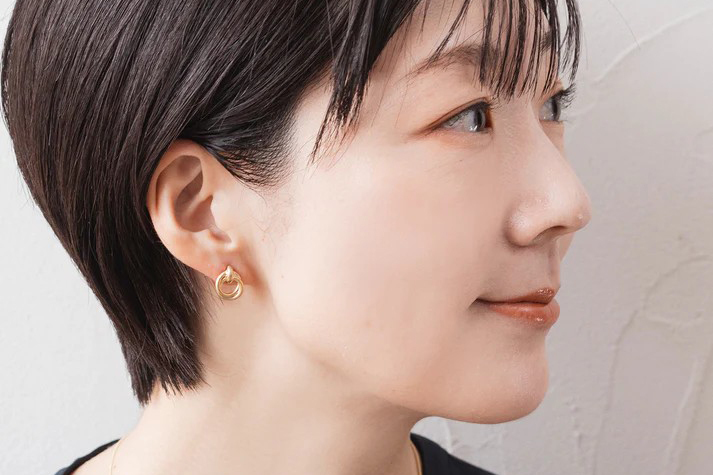 Pisceans - 旋繞環針式耳環(小) / 金色