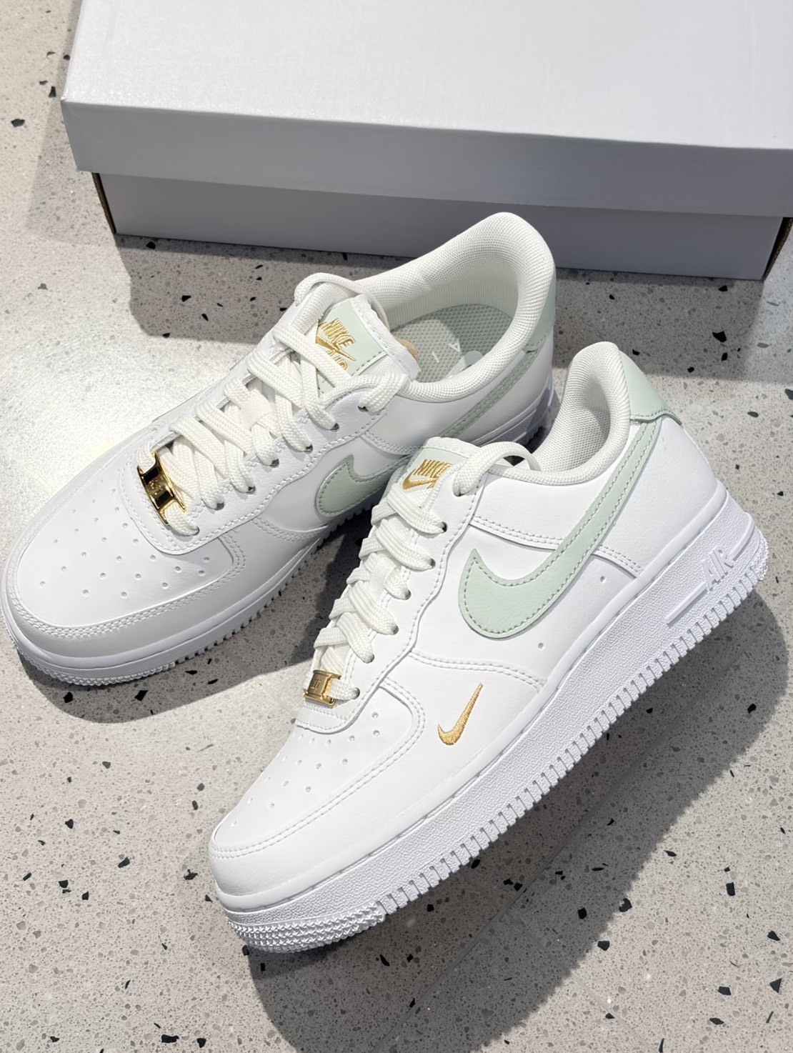 Nike air Force 1 抹茶勾 小金勾